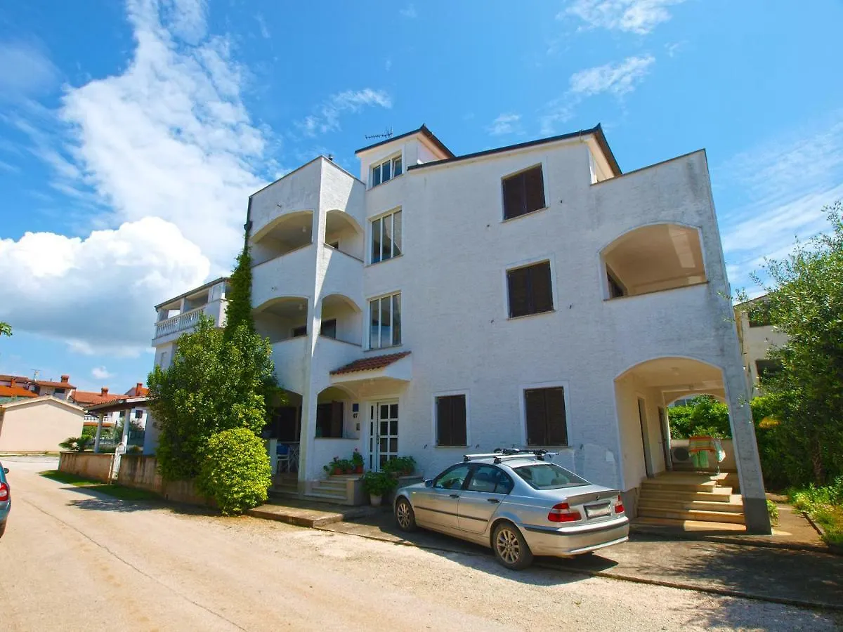 Apartments Sebastian 1842 Fažana